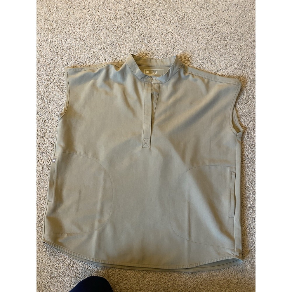 FIGS Technical Collection khaki beige  Rafaela Scrub Top Women's Small
